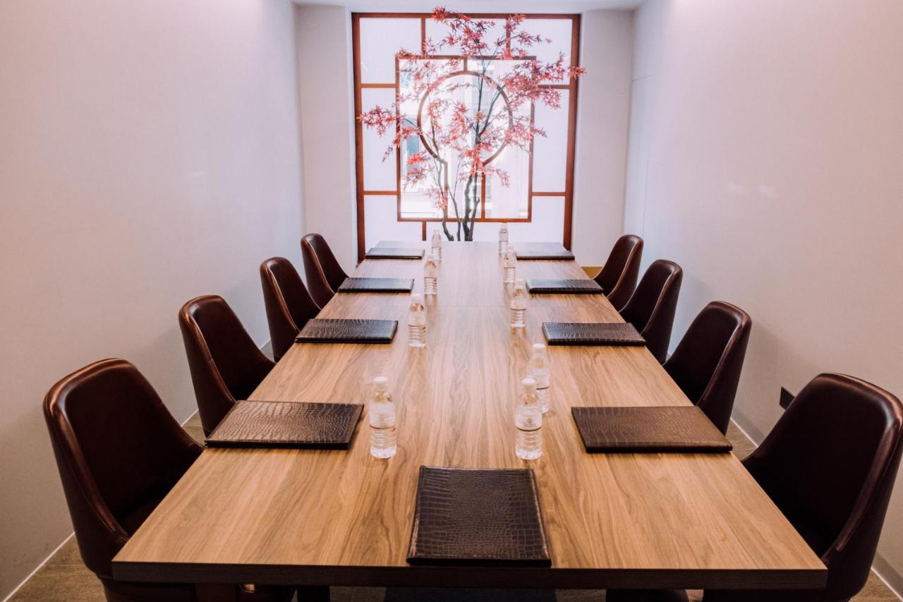 The Empire Hotel Kowloon - Tsim Sha Tsui Hong Kong Exterior photo