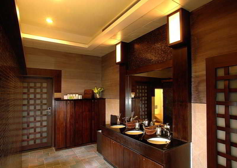 The Empire Hotel Kowloon - Tsim Sha Tsui Hong Kong Exterior photo